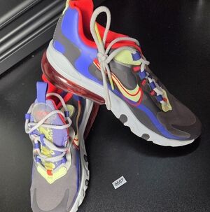 Max 270 React GS Thunder Grey Volt Red 4.5Y Youth / Women’s 6